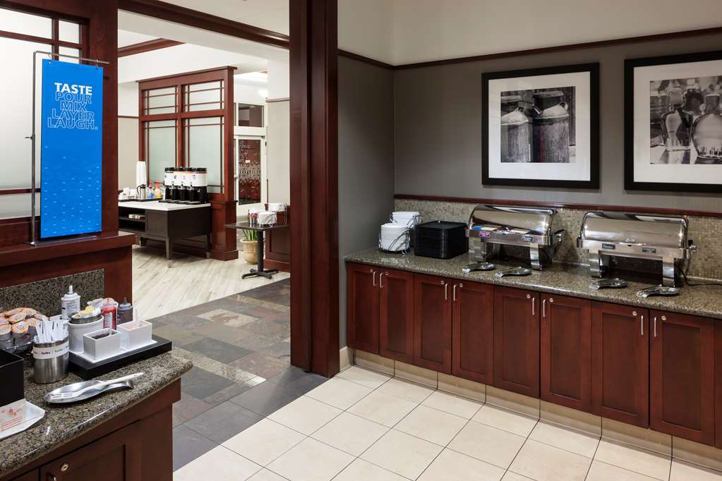 Фото Hampton Inn & Suites Oklahoma City-Bricktown