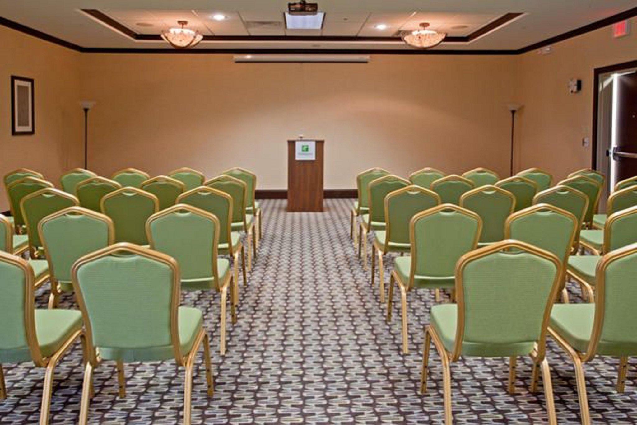 Фото Holiday Inn Hou Energy Corridor Eldridge, an Ihg Hotel