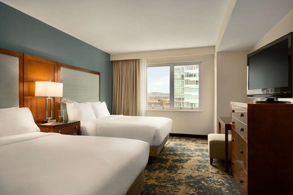 Фото Embassy Suites Denver-Downtown/Convention Center