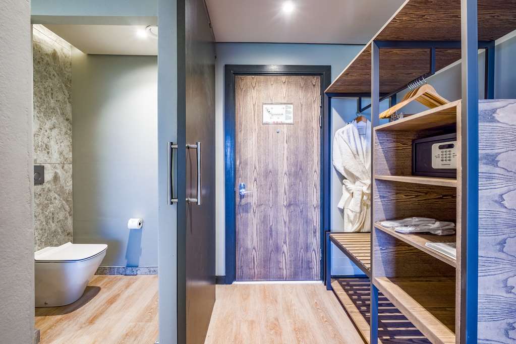 Фото Radisson Hotel & Convention Centre, Johannesburg, O.R. Tambo Airport