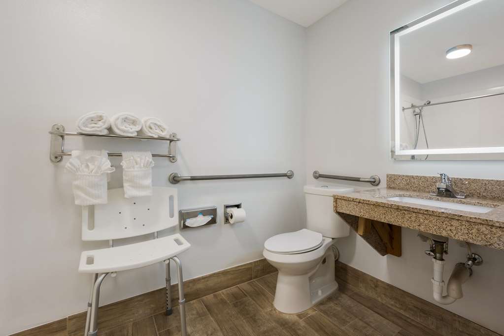 Фото SureStay Hotel by Best Western Tuscaloosa Southeast