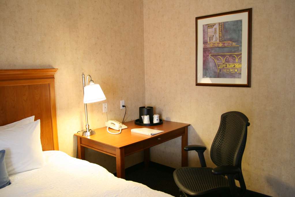 Фото Hampton Inn San Marcos, Ca