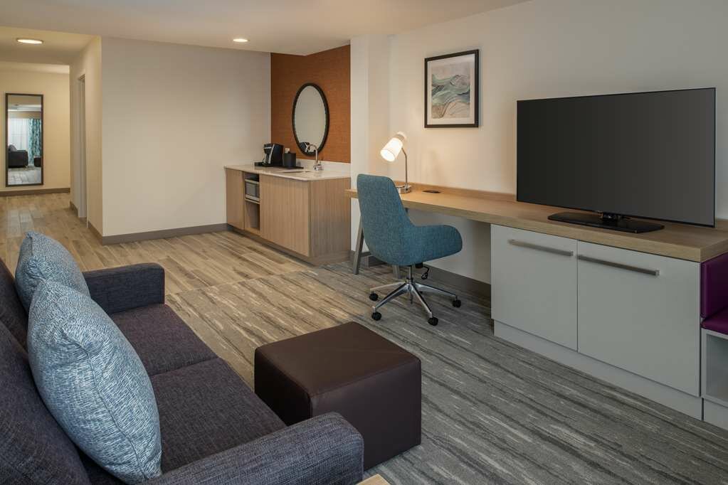 Фото Holiday Inn Express Hotel & Suites Tacoma Downtown, an Ihg Hotel