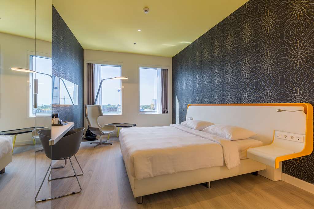 Фото Park Inn by Radisson Amsterdam City West