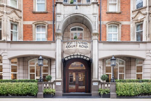 Гостиница Radisson Blu Hotel, London Tottenham Court Road в Англии