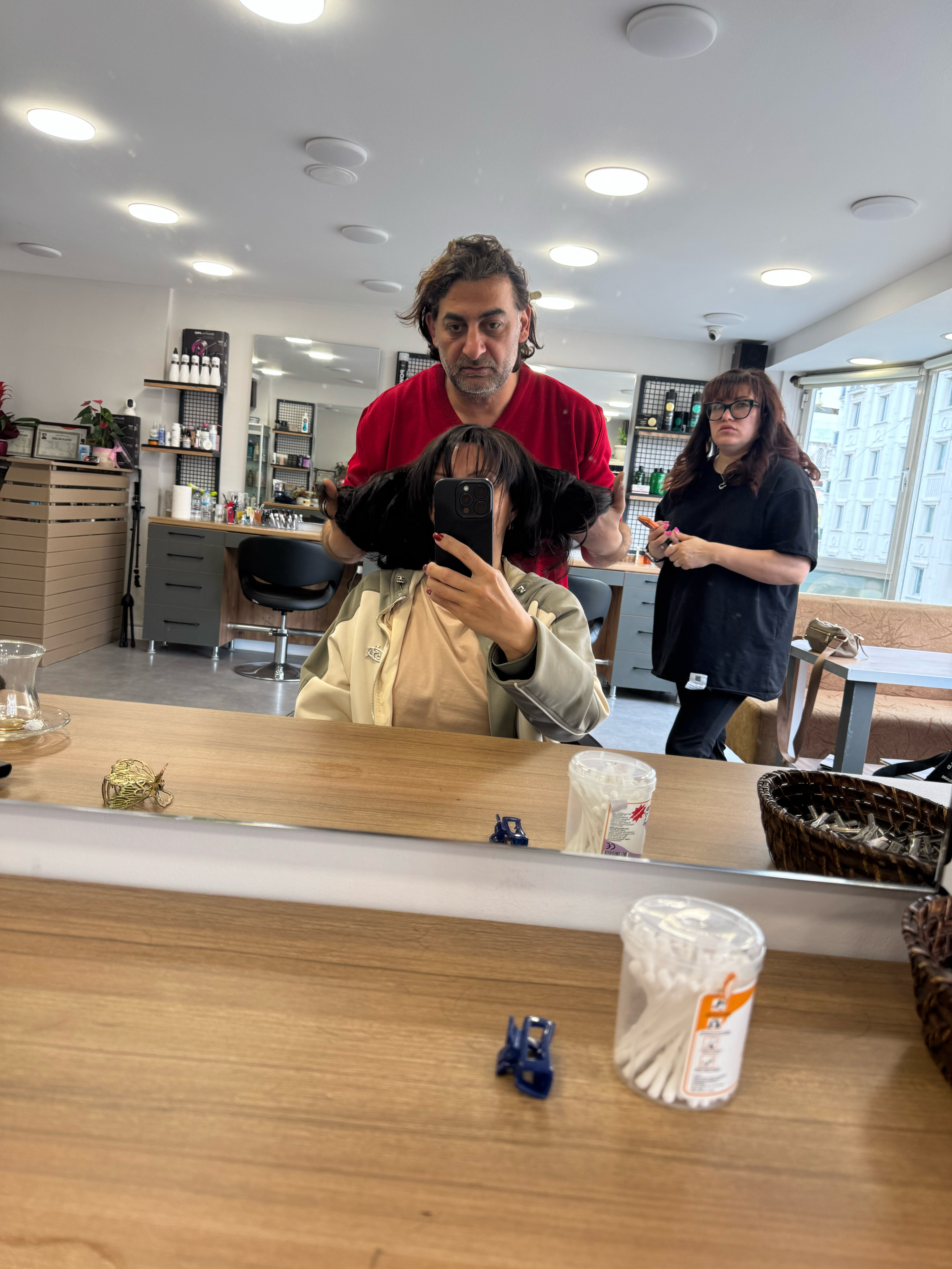 Adem Hairdresser 31