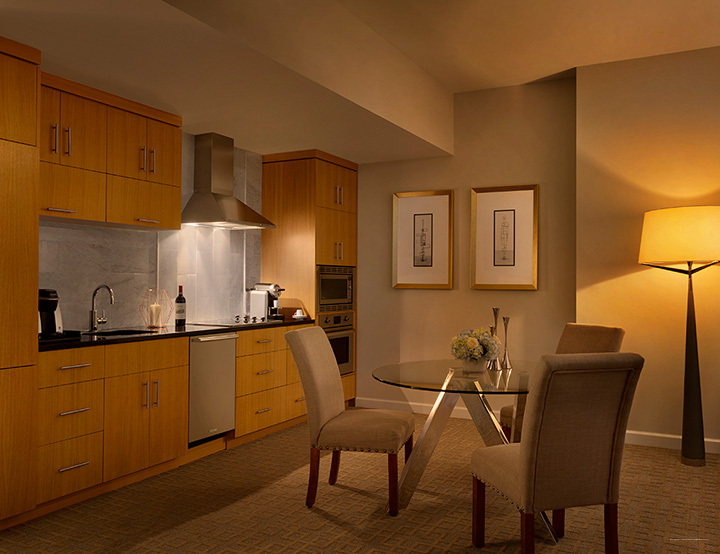 Фото Executive Plaza Hotel & Conference Centre Metro Vancouver