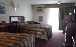 Фото Hyannis Travel Inn