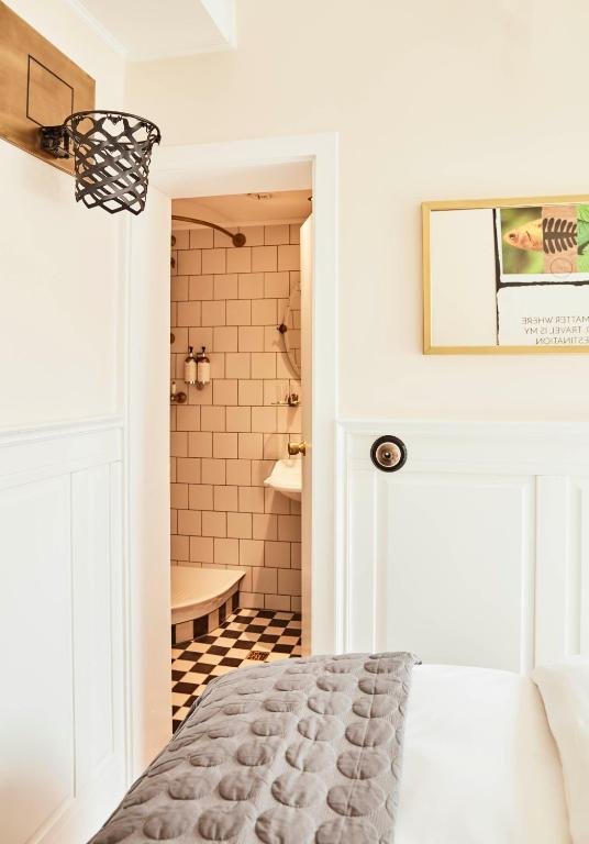 Фото Max Brown Hotel Midtown, part of Sircle Collection