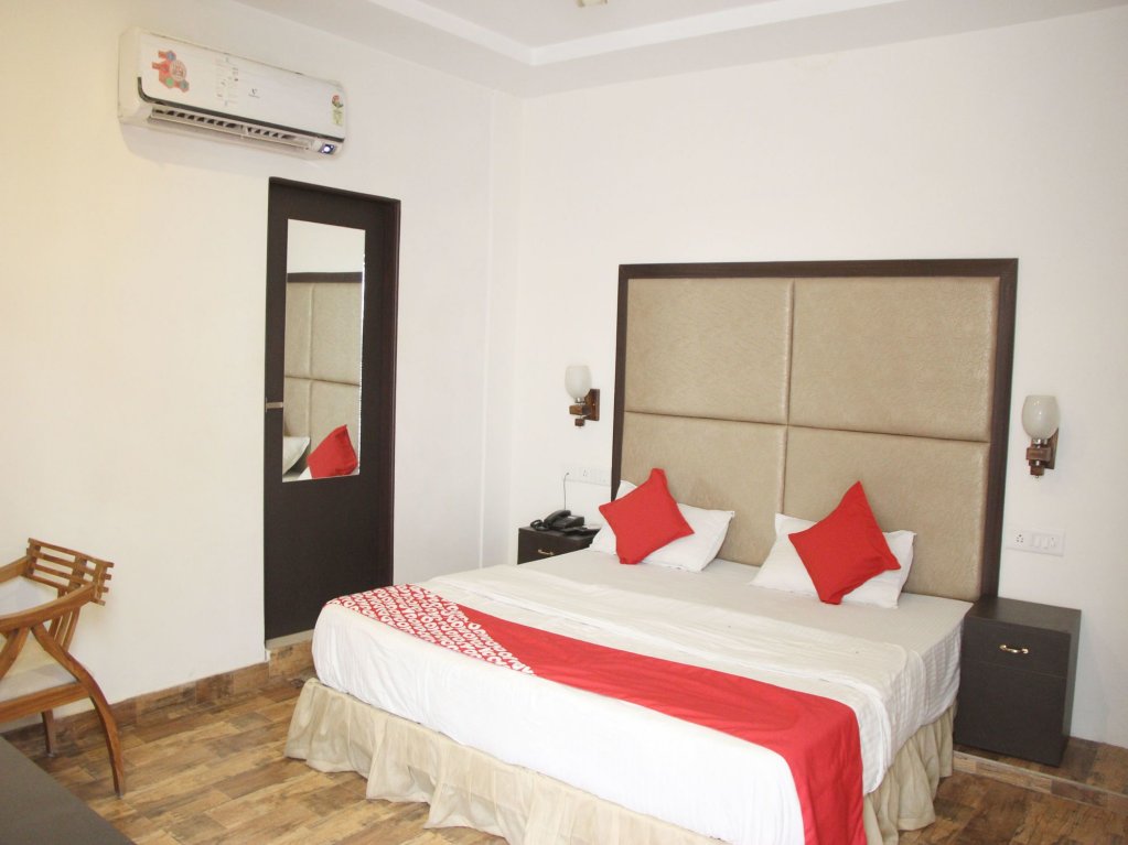 Фото Oyo 14353 Hotel Roxas