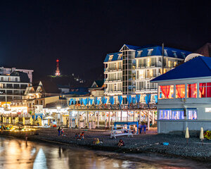 Гостиница Шторм в Лазаревском