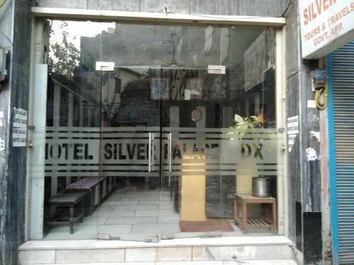 Гостиница Hotel Silver Palace в Дели
