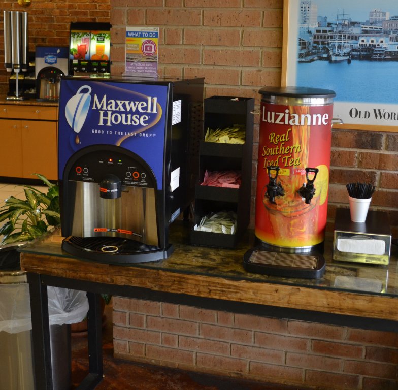 Фото Commodore on the Beach