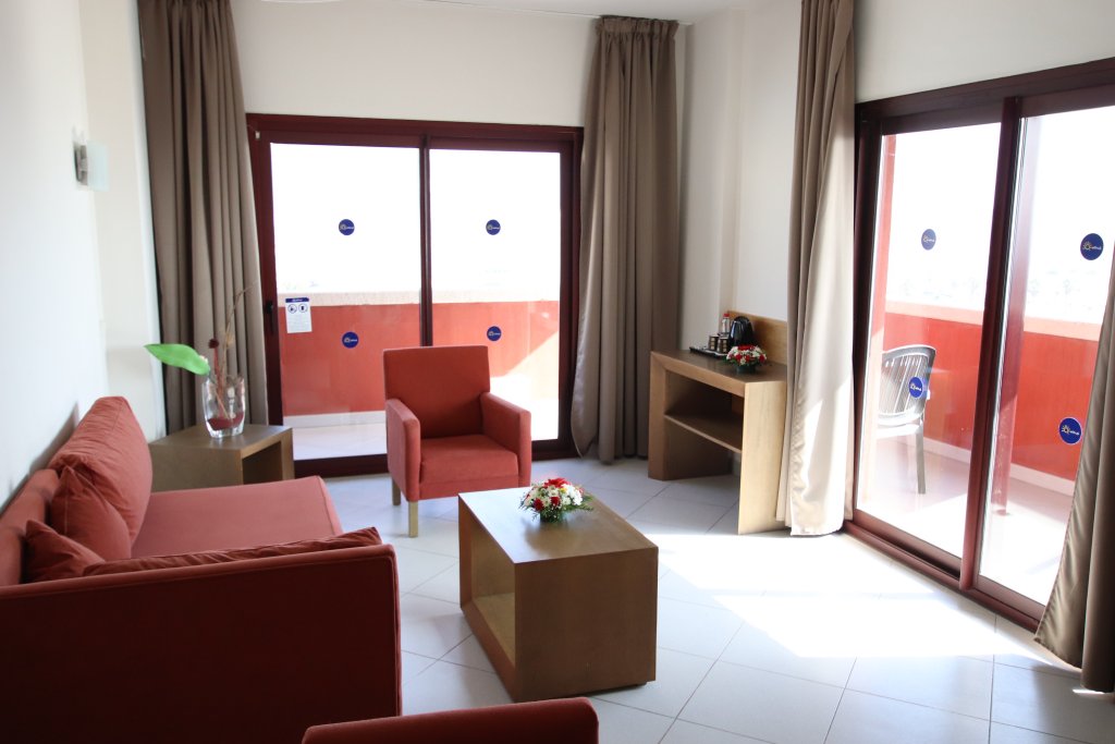 Фото Ohtels Campo De Gibraltar