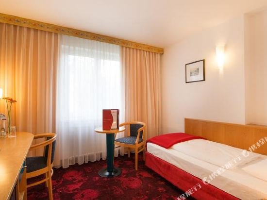 Фото Hotel Boltzmann