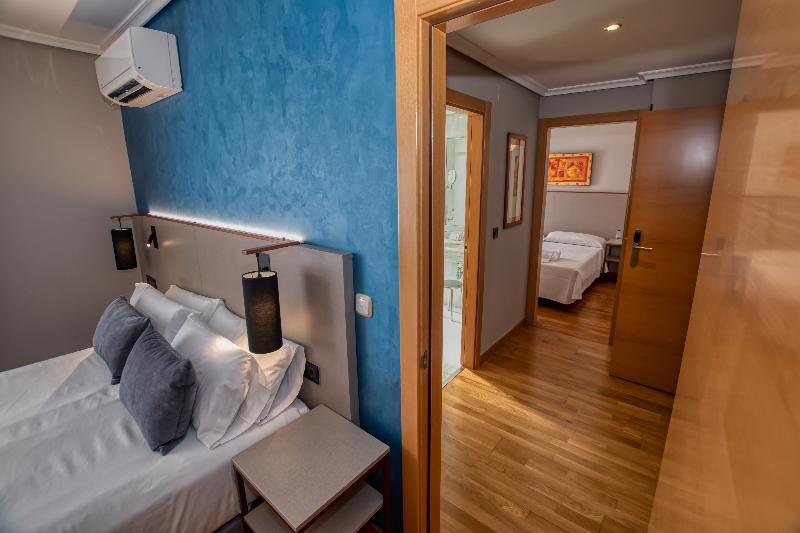 Фото Hotel Castilla Vieja