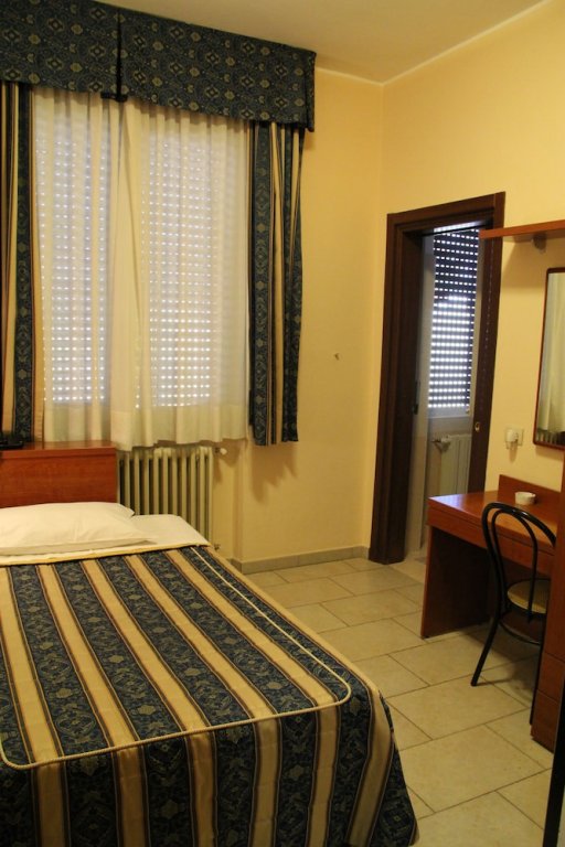 Фото Hotel Alessander