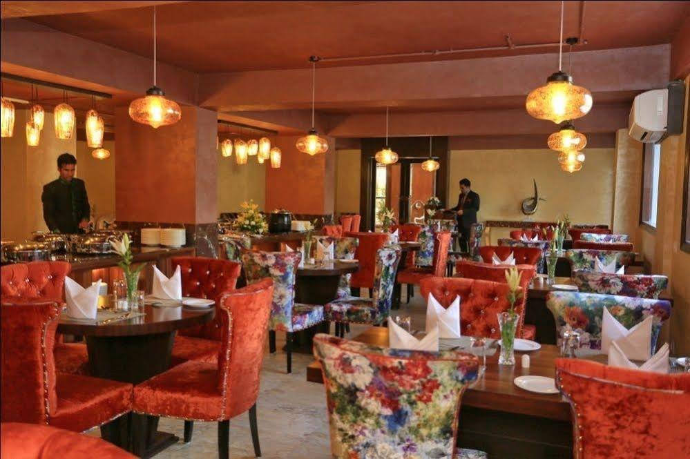 Фото Batra Hotel