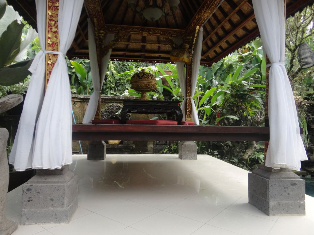 Фото Puri Cantik Bungalow