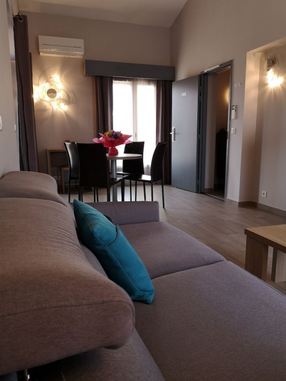 Фото Logis Hôtel Atoll