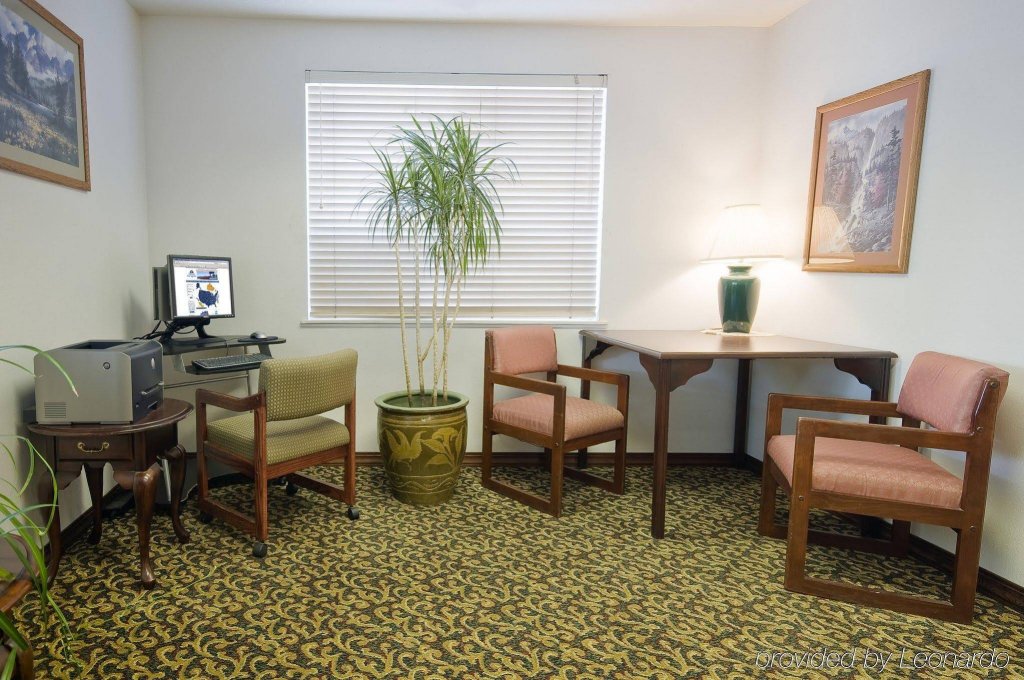 Фото Americas Best Value Sandman Inn