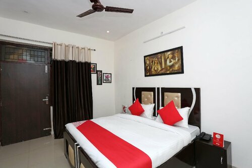 Гостиница Oyo 17443 Tirupati Residency в Мератхе