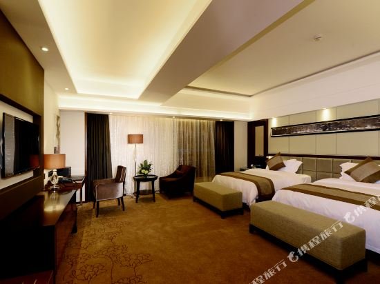 Фото Maoming International