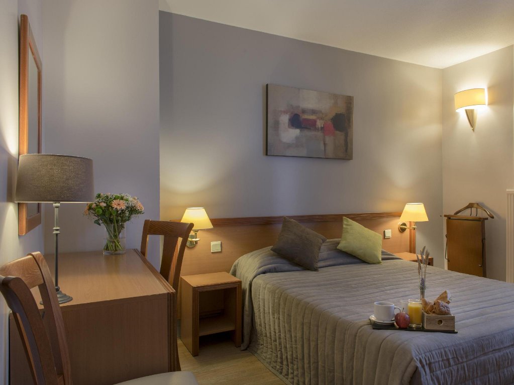 Фото Hôtel Beaugency