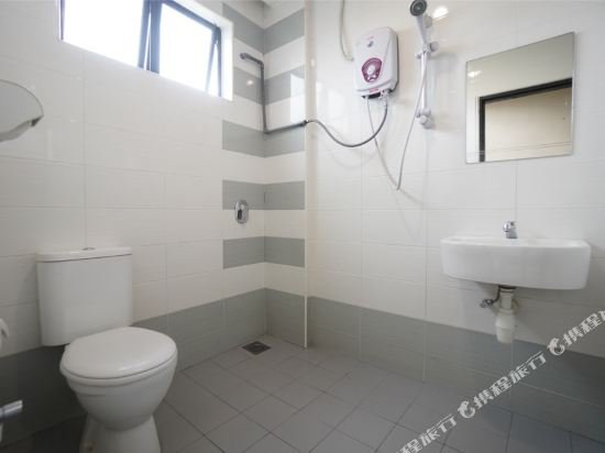 Фото Lodge 18 Hotel