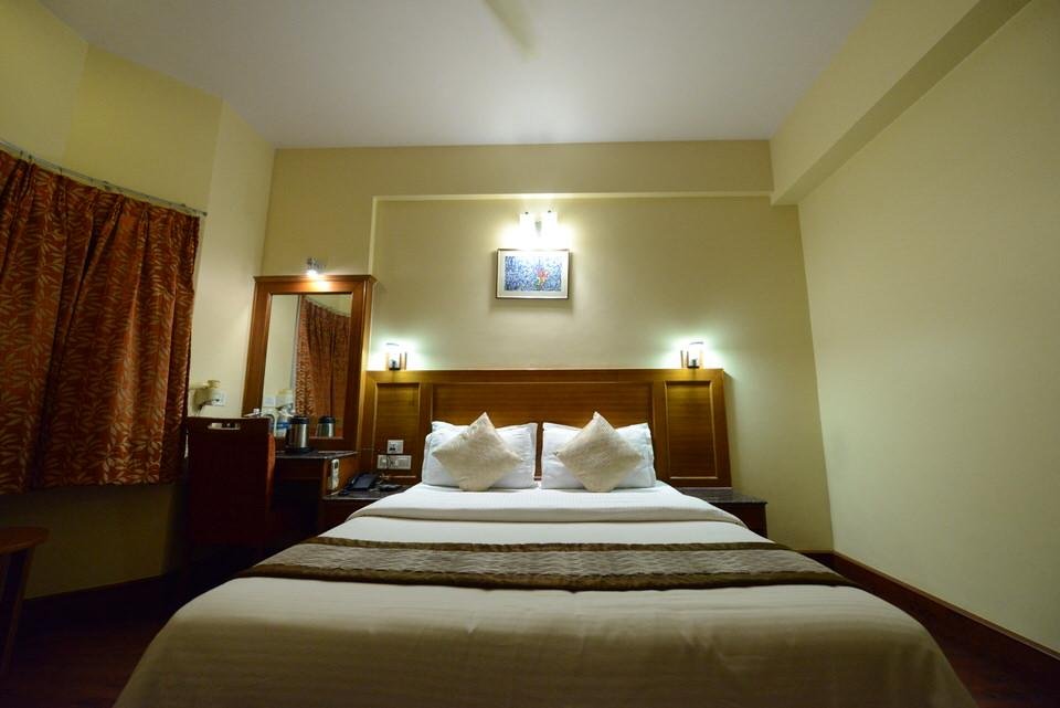 Фото Hotel Bangalore Gate