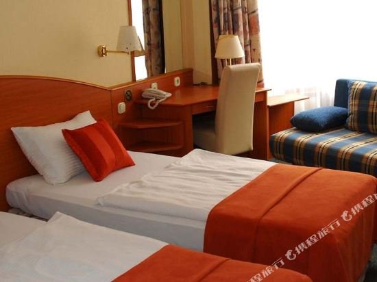 Фото Hotel Orion Várkert