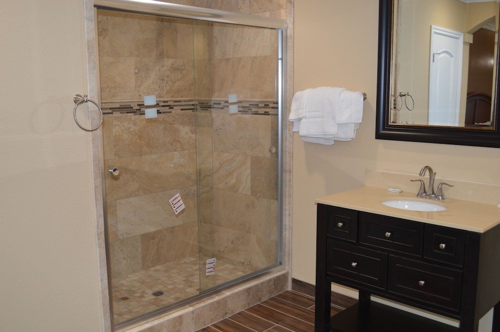 Фото Tustin Motor Lodge