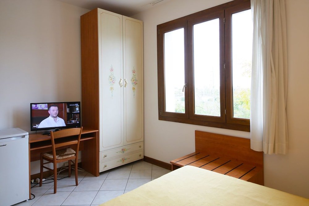 Фото Albergo Nuova Aurora