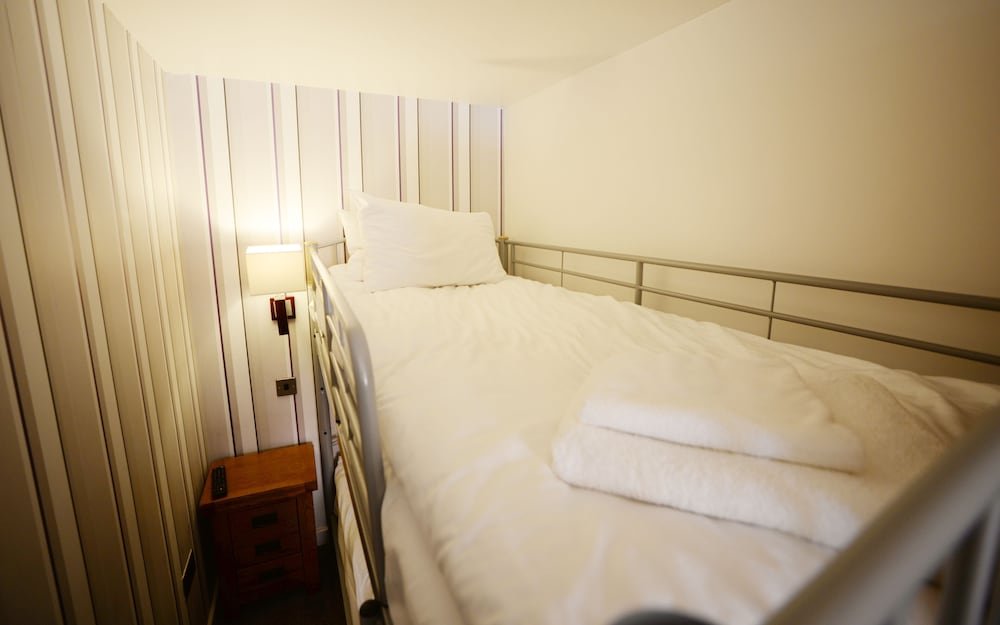 Фото Waterside Hotel & Leisure Club