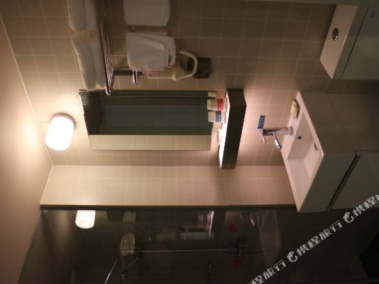 Фото Jinjiang Inn Select Xining West Wusi Road New Hualian Square