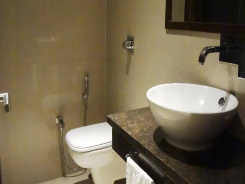 Фото Zuzu Galaxy Annex Hotel