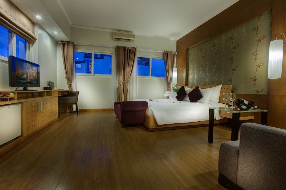 Фото Halley Hostel & SPA Hanoi