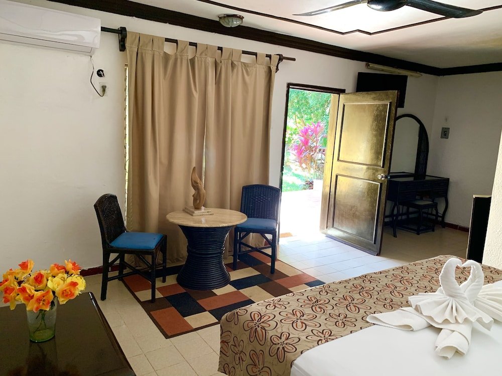 Фото Eco Hotel Green River