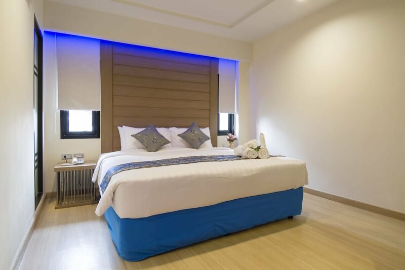 Гостиница Eleven Avenue Suites Bangkok в Бангкоке