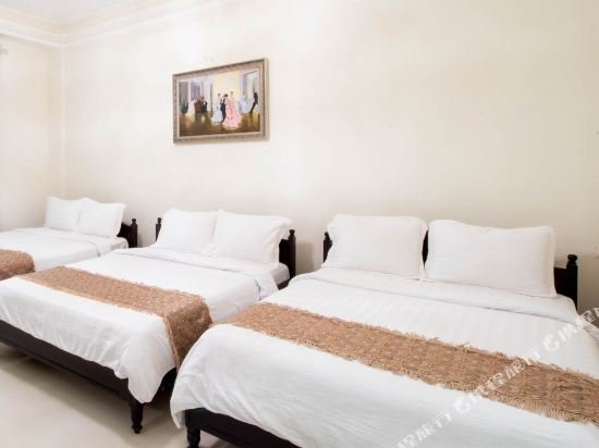 Фото Le Petit Paris Hotel Dalat