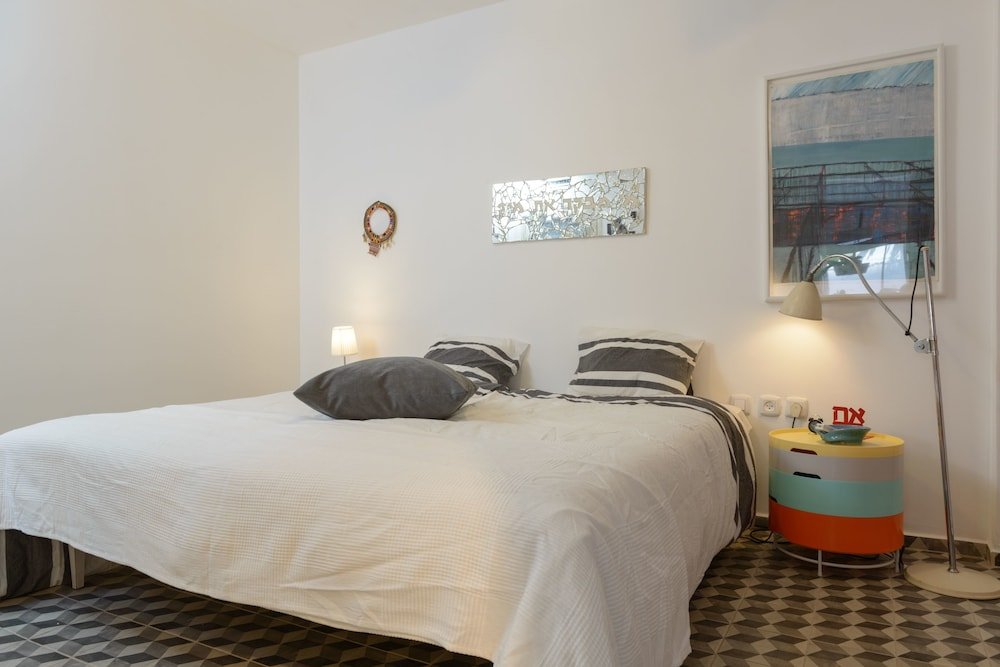 Фото Апартаменты Terrace & View on Dallal Square by FeelHome