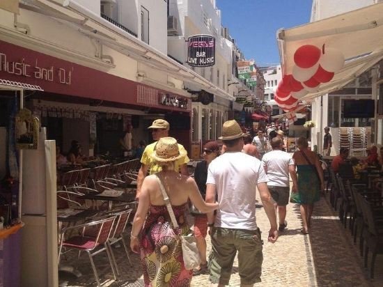 Фото Cheerfulway Oura Village Garden Apartamentos