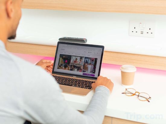 Фото Yotel Edinburgh