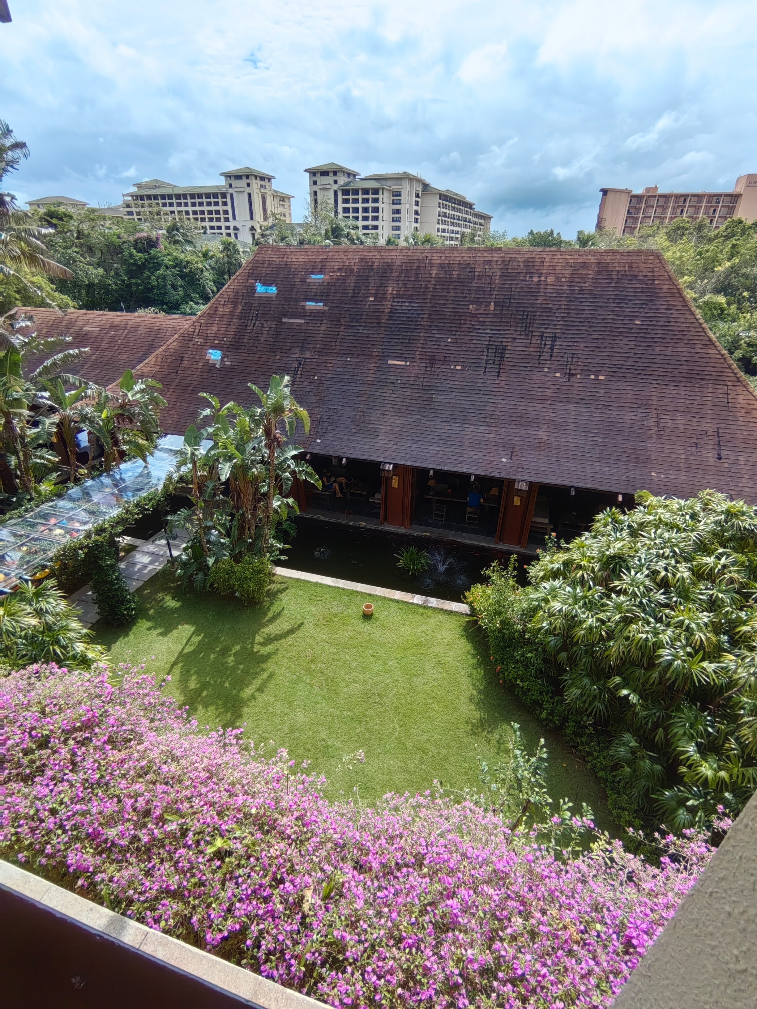 Фото Yalong Bay Villas and SPA