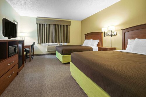 Гостиница AmericInn by Wyndham Sioux Falls в Су-Фолсе