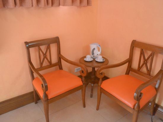 Фото Estancia Resort Hotel