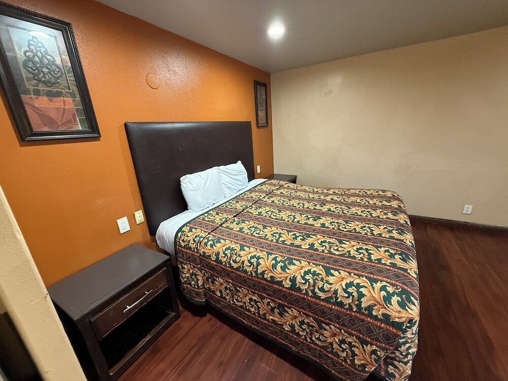 Фото Rocky Inn