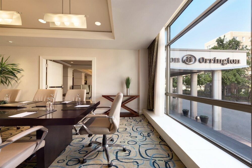 Фото Hilton Orrington Evanston