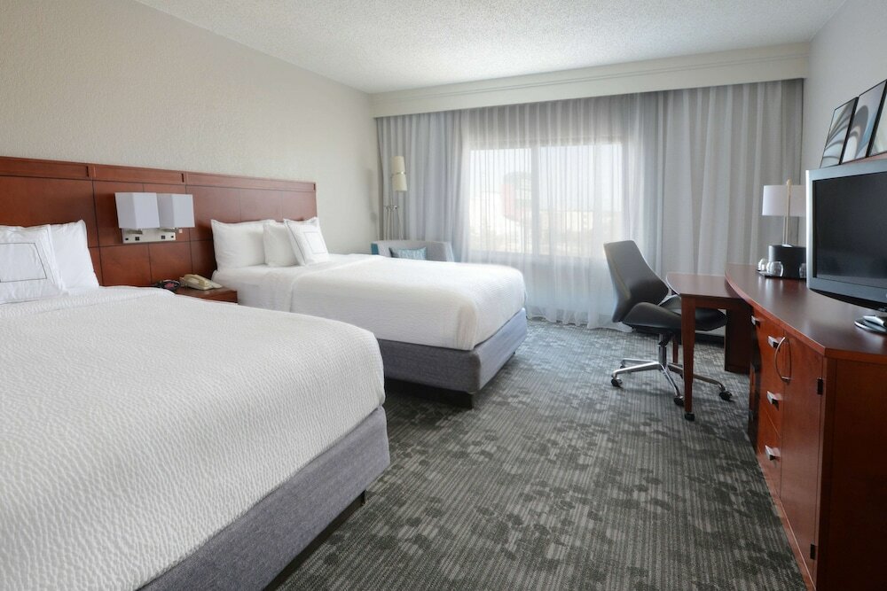 Фото Sonesta Select Dallas Central Expressway