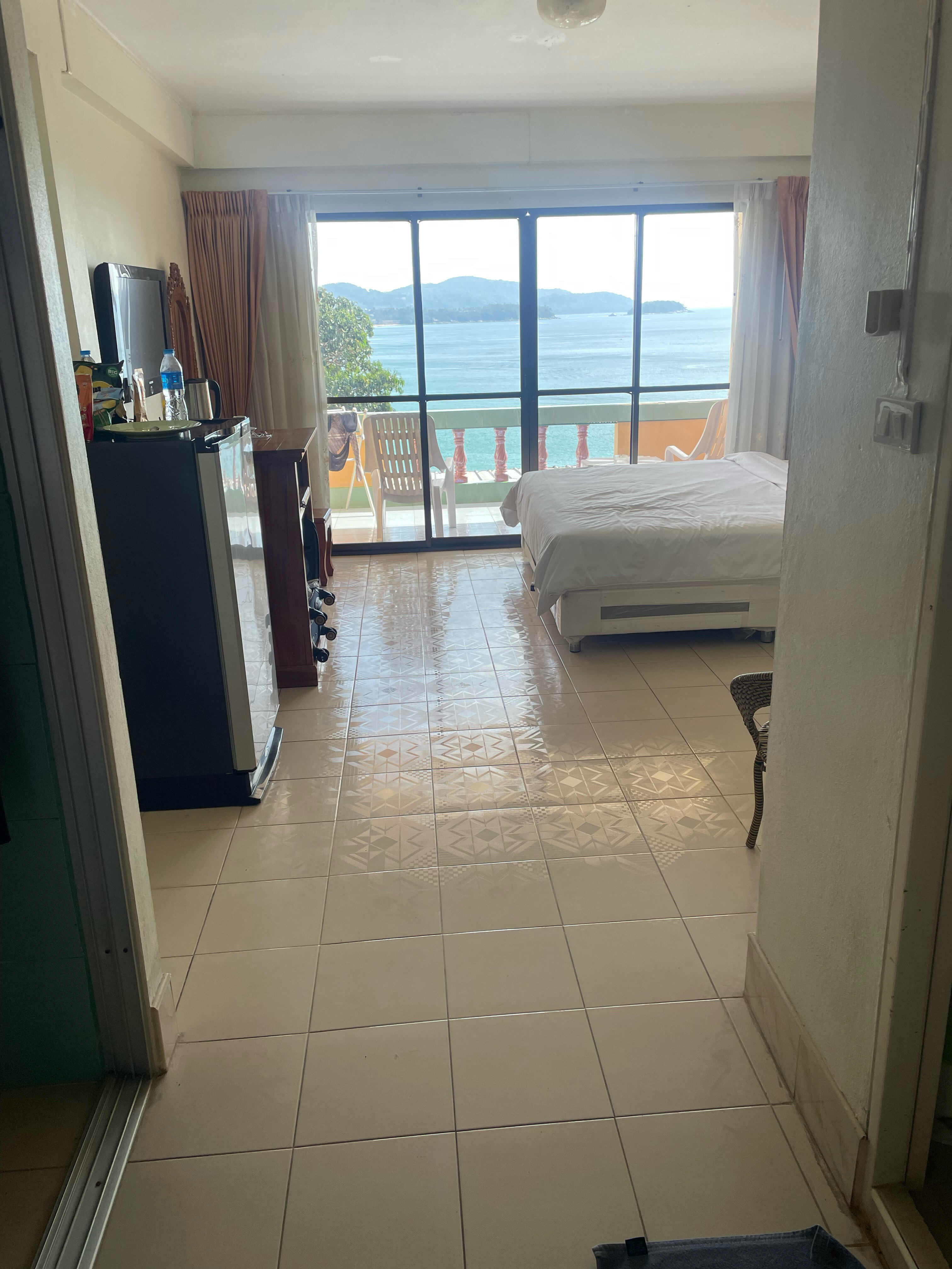 Фото Baan Karon Hill Phuket Resort